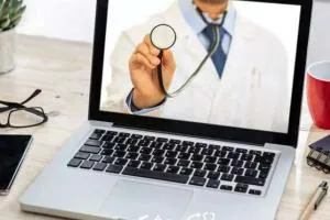 دسترسی آسان به پزشکان