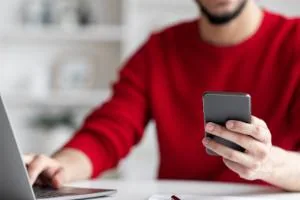 ریپلای استوری