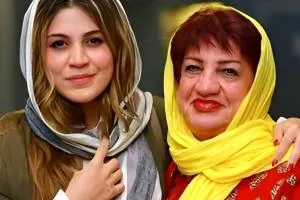 ناهید مسلمی و دخترش