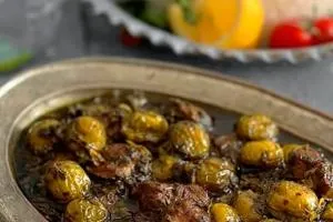 خورش گوجه سبز