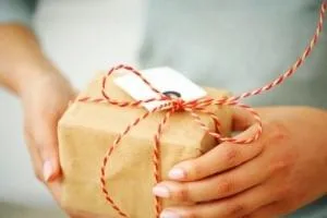 هدیه برای خانم ها