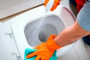 بوی بد توالت فرنگی