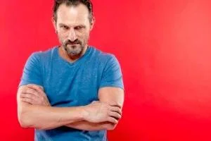 خصوصیات بد متولدین هر ماه 