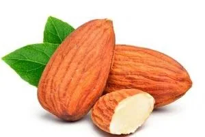 بادام خیس کرده