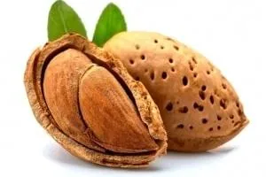 لاغری با بادام