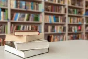 روز کتاب و کتابخوانی
