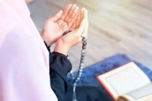 نماز روز دوشنبه