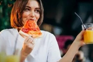 چرا بعضی ها چاق نمیشن