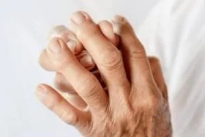 لرزش دست ها