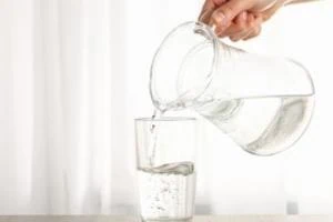 نوشیدن آب
