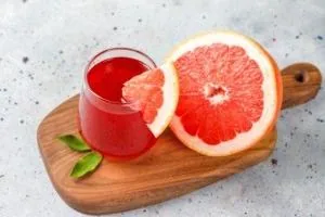 شربتی از انار و گریپ‌فروت