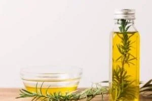 خواص روغن رزماری