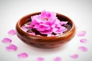 خواص آب گل رز