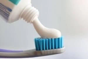 عوارض مسواک نزدن