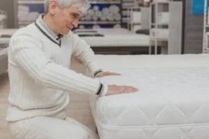 تمیز کردن تشک تخت