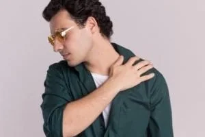 آسیب دیدگی شانه
