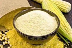 آرد و نشاسته ذرت