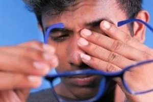 خستگی و سوزش چشم