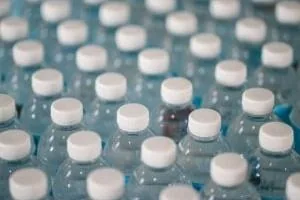 بطری پلاستیکی