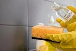 تغییر رنگ وسایل چوبی
