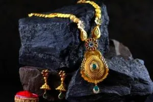 اشیای قیمتی