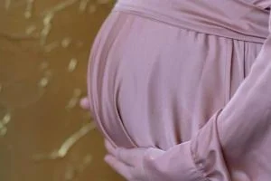 بارداری جنجالی