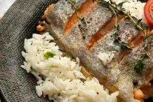 سبزی پلو با ماهی