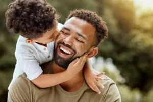 نقش پدر در تربیت فرزند