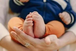 نگهداری نوزاد