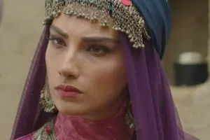 محیا دهقانی