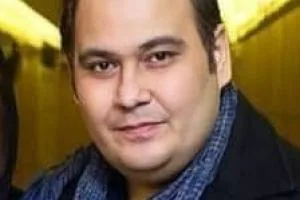 رضا داوودنژاد