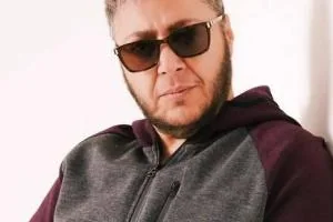 مازیار لرستانی 