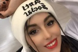 محیا مهدی زاده