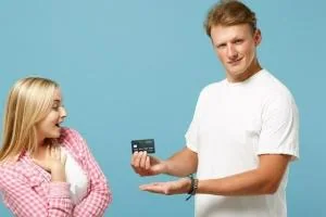 پول گرفتن از شوهر