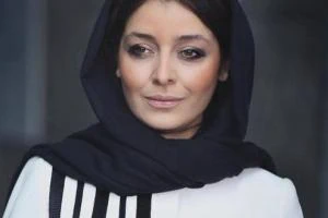 ساره بیات 