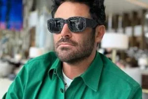 محمدرضا گلزار 