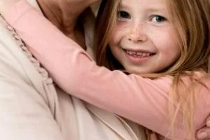 مادربزرگ جوان