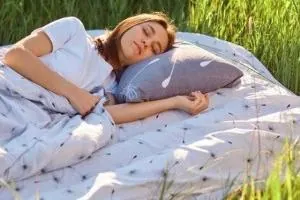 خوابیدن در هوای آزاد