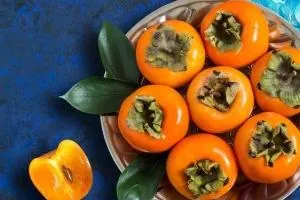 خوردن خرمالو