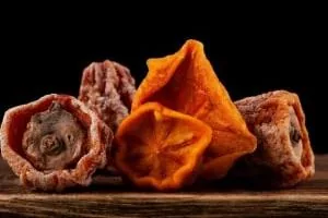 طرز تهیه خرمالو خشک