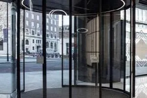 درب اتوماتیک شیشه ایی