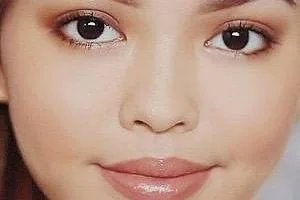 آرایش ساده صورت 