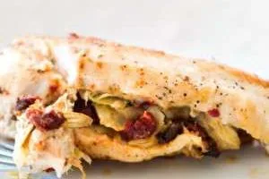 سینه مرغ شکم پر مدیترانه ای