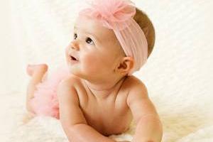 رشد و تکامل نوزاد پنج ماهه