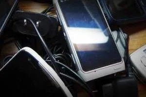 استفاده از گوشی قدیمی