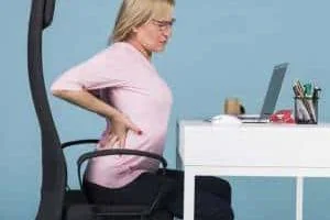 حرکات کششی پشت میز کار
