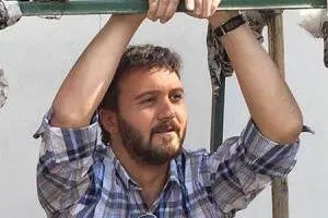 کامبیز دیرباز