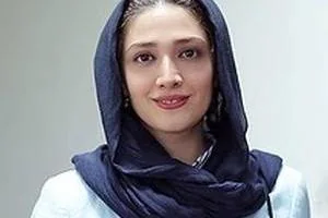 مینا ساداتی