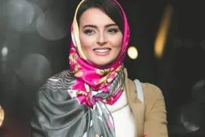 نیلوفر پارسا