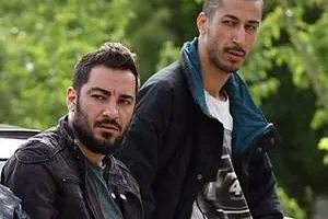 نوید محمدزاده و بهرام افشاری